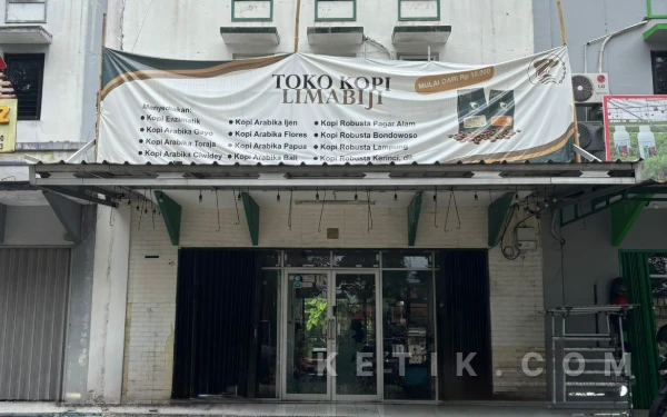 Foto Toko Kopi Lima Biji baru saja menggelar soft opening sebagai bentuk pengenalan produk kopi berkualitas kepada warga Bogor. (Foto: Aliyah/Ketik.com)