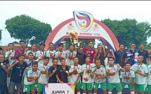 Foto Persiga Trenggalek saat menjadi Juara Liga 3 Jatim 2018 (foto: Dok Persiga for Ketik.com)