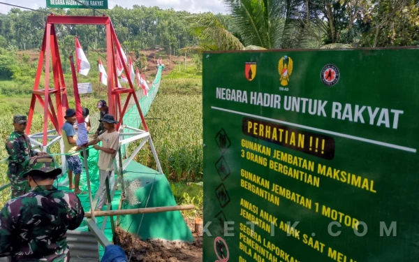 Foto Jembatan Gantung Garuda yang dibangun oleh Korem 083/Baladhika Jaya dan Kodim 0818/Malang-Batu. (Foto: Gumilang/Ketik.com)