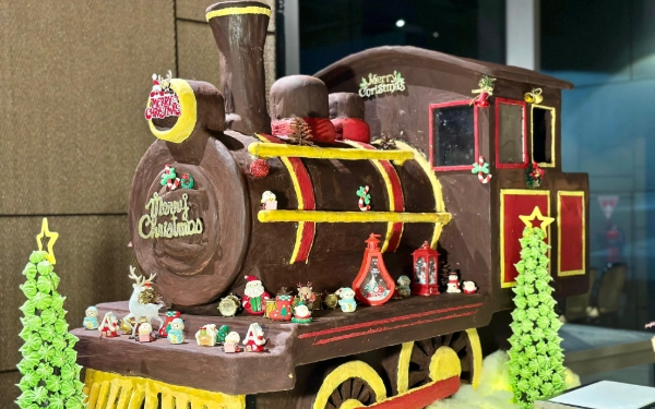 Foto View cokelat kereta api yang keren di Grand Mercure Malang Mirama. (Foto: Grand Mercure Malang Mirama for Ketik.com)