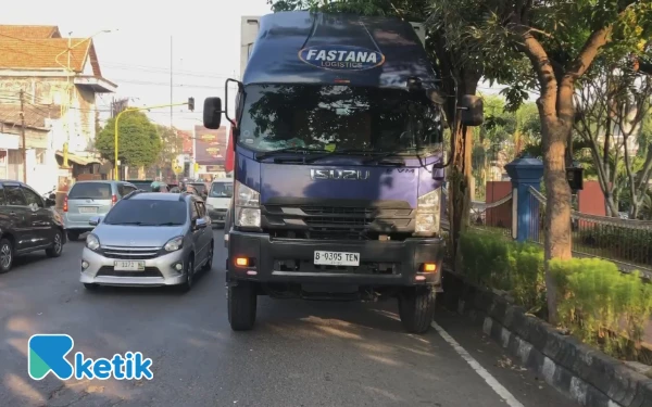 Foto Truk yang terlibat kecelakaan (Foto: Sholahudin/Ketik)