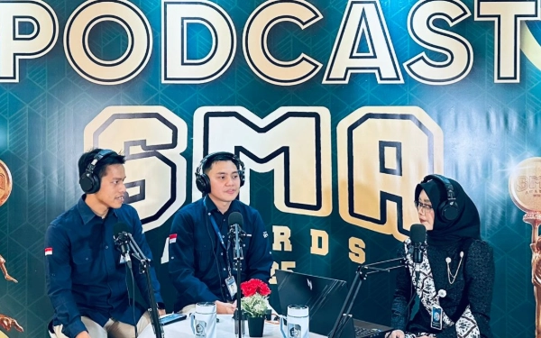 Foto Wawancara dengan dua perwakilan Bank Indonesia Jawa Timur soal informasi edukatif melalui Podcast Pejuang Rupiah. (Foto: Happy Kuntum for Ketik.com)