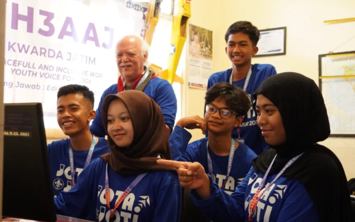 Thumbnail Berita - Ajang JOTA-JOTI Kwarda Jatim 2026 Cetak Sejarah, Hadirkan Relawan Global AS