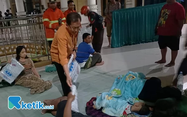 Gus Muhdlor: Kami Carikan Tempat Aman dan Kirim Bantuan untuk Korban Banjir di Waru