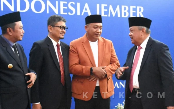 Thumbnail Berita - Perkuat Kolaborasi Ekonomi Regional, Bupati Situbondo Hadiri Pengukuhan Kepala KPBI Jember