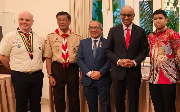 Ahmad Rusdi, Tokoh Pramuka asal Pekalongan Raih Penghargaan Internasional dari Presiden Singapura
