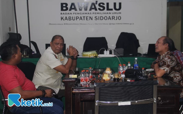 Bawaslu Sidoarjo dan Satpol PP Bakal Sapu  Bersih Alat Peraga Kampanye yang Dipasang Melanggar