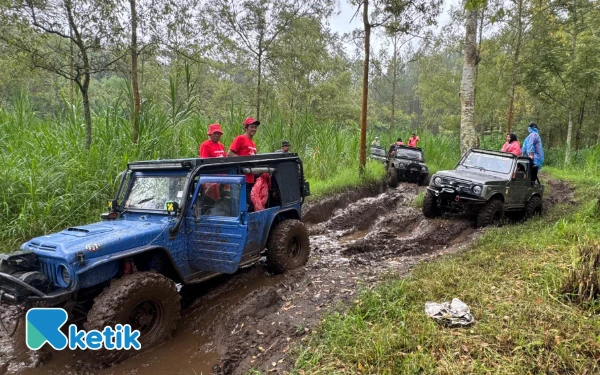 Thumbnail Jalur ekstrem offroad yang seru di Coban Talun Batu. (Foto: Dok. Ketik.com)