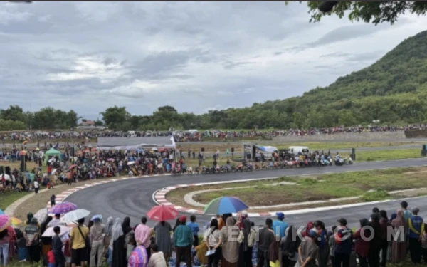 Thumbnail Berita - IMI Magetan Percantik Sirkuit Parang, Siap Gelar Kejurprov IMI Jatim 2026