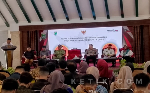 Thumbnail Berita - Tampung Aduan MBG, Bupati Malang Gerak Cepat Inisiasi Layanan Call Center