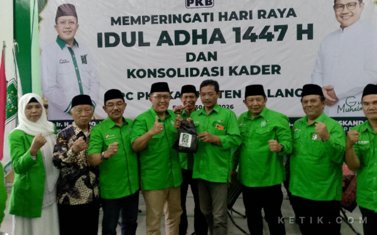 Thumbnail Berita - Kurban Sapi Bareng PAC, Ketua DPC PKB Kabupaten Malang Umumkan Kantor Baru Senilai Rp3 Miliar Segera Diresmikan