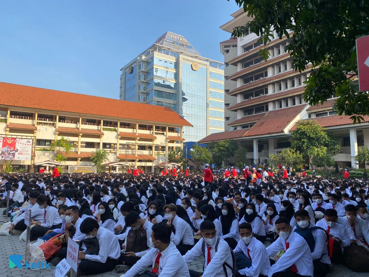 3.489 Patriot Merah Putih Berhasil Dikukuhkan Rektor Untag Surabaya 
