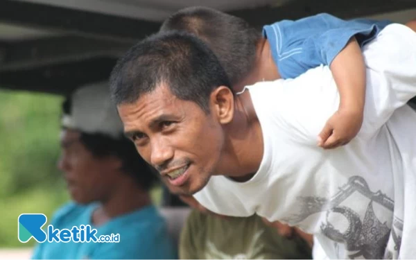 Mengenang Setahun Kepergian Pemilk Nomor Punggung 17 dari Bacan