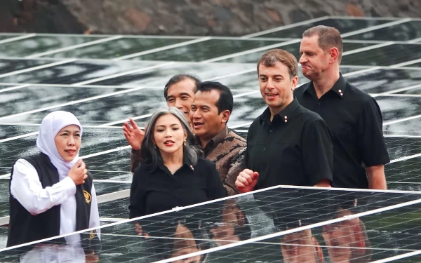 Gubernur Khofifah Apresiasi PT HM Sampoerna Bikin 10.550 Panel Surya