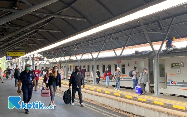 KAI Daop 8 Surabaya Layani 547.149 Penumpang hingga 1 Januari 2024