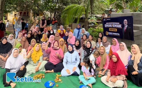 Warga Sawangan Dukung Idris Sandiya Lewat Nasi Liwet