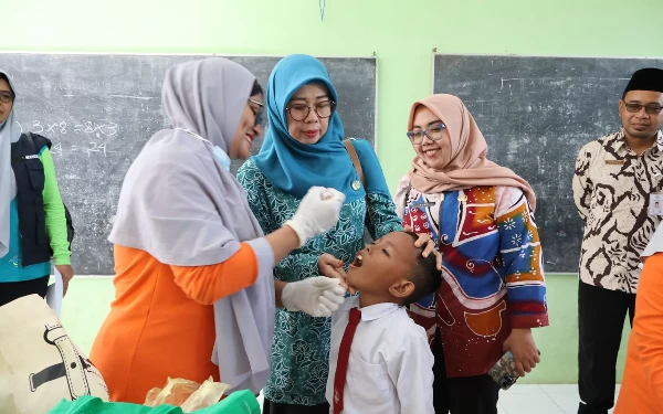 Sub PIN Polio Jatim Capai 105,93 Persen, Pj Gubernur: Terima Kasih Orang Tua yang Peduli