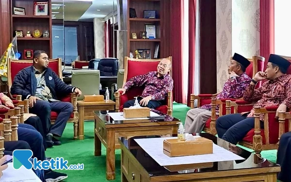 Bupati Hasan Ali Bassam Gandeng 2 Kampus Ternama Jatim Tingkatkan Mutu Pendidikan dan Pelayanan Kesehatan Halsel