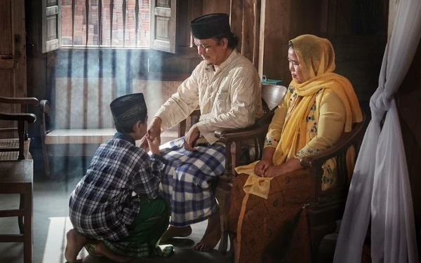 Thumbnail Berita - Berikut 6 Kebiasaan Nabi Muhammad SAW Saat Rayakan Idul Fitri