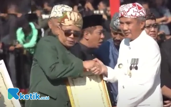 Menyala! Bupati Bandung Raih Penghargaan Inovasi Data Kemiskinan Terbaik se-Jawa Barat