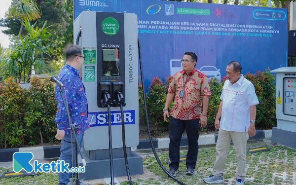 Thumbnail Berita - Dukung Kawasan Industri Hijau Surabaya, SIER Luncurkan SPKLU