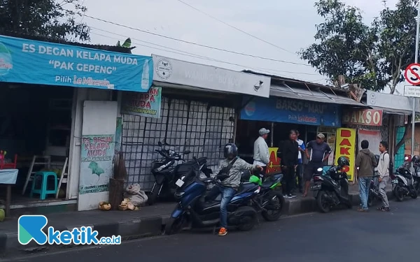 Thumbnail Berita - Puluhan PKL Jalan Sultan Agung Kota Batu Tolak Digusur