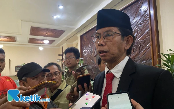 Thumbnail Berita - DPC PDIP Surabaya Janjikan Jika Kedua Paslon Menang Bakal Banyak Pembangunan