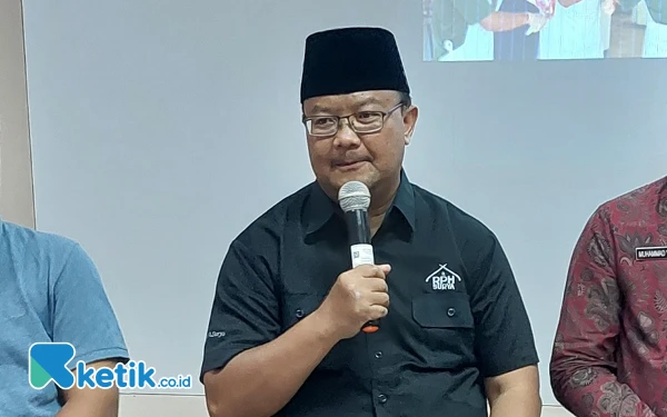 Thumbnail Berita - Dirut RPH Surabaya Benarkan Video Viral Proses Penyembelihan Sapi dengan Cara Ditembak