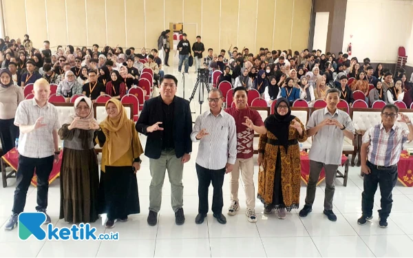 Thumbnail Berita - Bermitra dengan Ilkom UMM, PT Volvo Berikan Cara Memahami Komunikasi