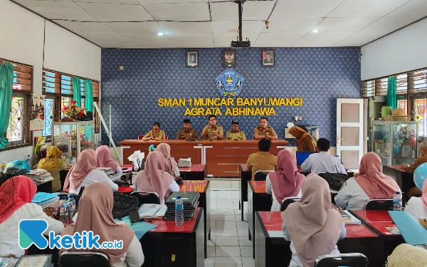 SMAN 1 Muncar Gelar Serah Terima Jabatan Kepala Sekolah