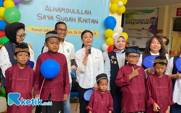 Rotary Club Surabaya Kaliasin dan RSUD Haji Fasilitasi 100 Anak Khitan Massal Gratis