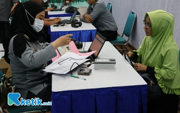 Imigrasi Surabaya Bikin Program Eazy Paspor untuk Mempermudah Jemaah Haji