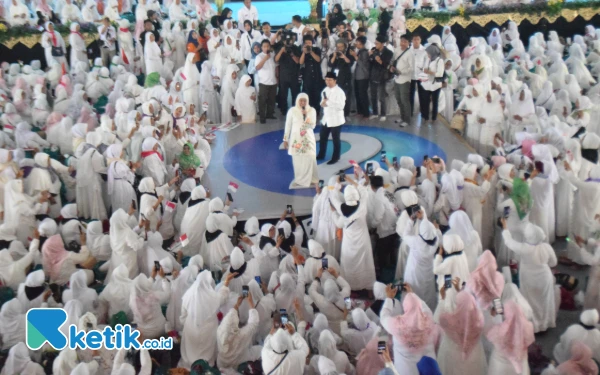 Puluhan Ribu Peserta Kampanye Akbar Khofifah-Emil Padati Jatim Expo, Ajak Kawal Suara Hingga Penetapan