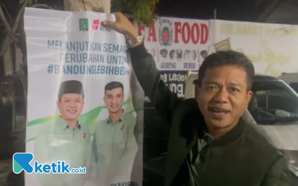 Thumbnail Masa Tenang, Cabup Bandung Kang DS Bantu Cabut Sendiri APK Dadang Supriatna-Ali Syakieb