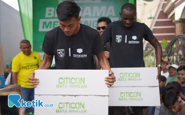 Selain Jago Main Bola, Tiga Pemain Persebaya Ini Mahir Menyusun Bata Ringan