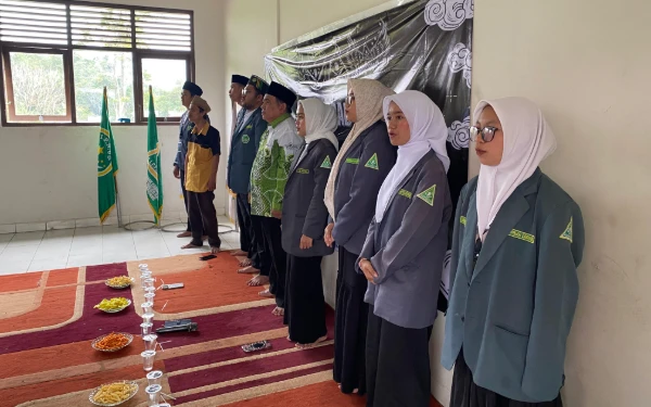 Thumbnail Konfercab ini dihadiri oleh PCNU Cianjur, PC GP Ansor Cianjur, PW IPNU-IPPNU Jawa Barat dan seluruh pengurus PC IPNU-IPPNU Kabupaten Cianjur. (Foto: Ade Sahrul for Ketik.co.id)