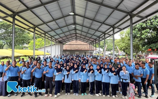 Thumbnail Berita - Tasyakuran hingga Kegiatan Sosial Kemasyarakatan, Batalyon Komando 464 Kopasgat Unjuk Bakti di HUT Ke-43