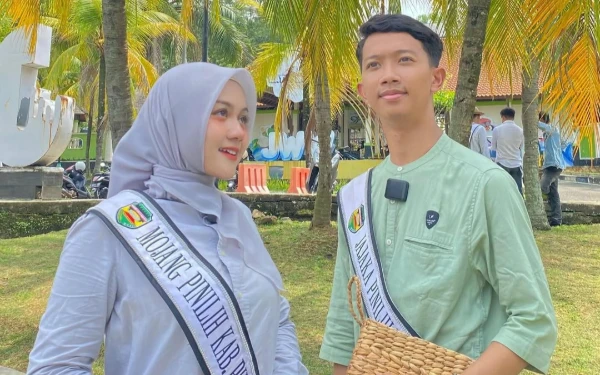 Thumbnail Mojang Jajaka Purwakarta 2024, Diva Shavanabilla dan Fadjrin Diraja Muhammad melaksanakan kunjungan ke @bumikreasi.id Jatiluhur untuk belajar mengolah eceng gondok (Foto: Moka Purwakarta)