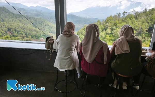 Menikmati Kuliner Murah Meriah dengan Pemandangan Mewah di Brau Coffee Kota Batu