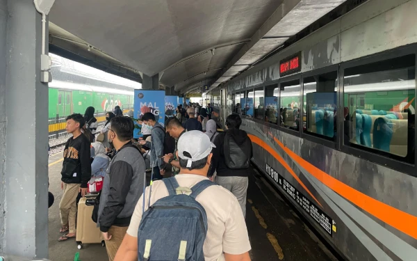 Thumbnail Berita - Akomodir Lonjakan Penumpang, Kereta Api Tambahan Bakal Beroperasi dari Stasiun Malang