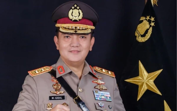 Thumbnail Berita - Rekam Jejak Banyak di Jawa Timur, Irjen Pol M Iqbal Layak Jadi Kapolda Jatim