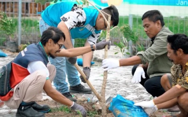 Bulan K3 Nasional, PLN Gelar Aksi Tanam Pohon di Berbagai Wilayah Jatim