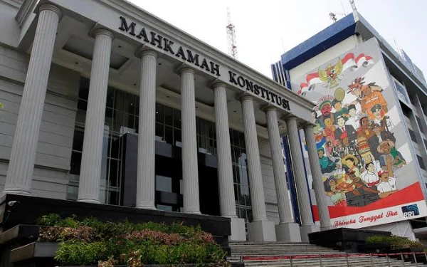 Thumbnail Berita - MK Kabulkan Gugatan Iwakum, Wartawan Tak Bisa Langsung Dipidana atau Digugat Perdata