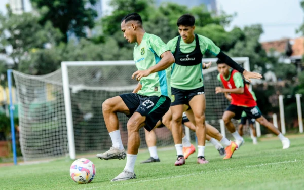 Thumbnail Berita - Jelang Lawan Persis Solo, Pemain Persebaya Enggan Anggap Enteng Lawan