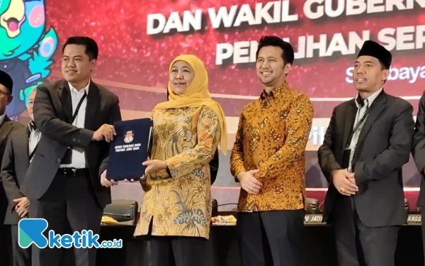 Thumbnail Berita - KPU Tetapkan Khofifah-Emil Jadi Gubernur dan Wakil Gubernur Jatim Terpilih 2024-2029