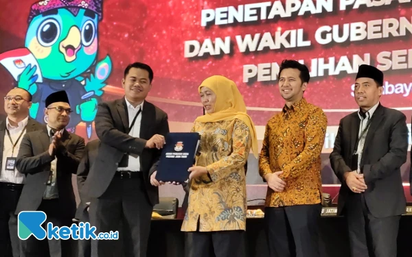 Thumbnail Berita - Gubernur Jatim Terpilih Khofifah Dapat Ucapan Selamat dari Prabowo