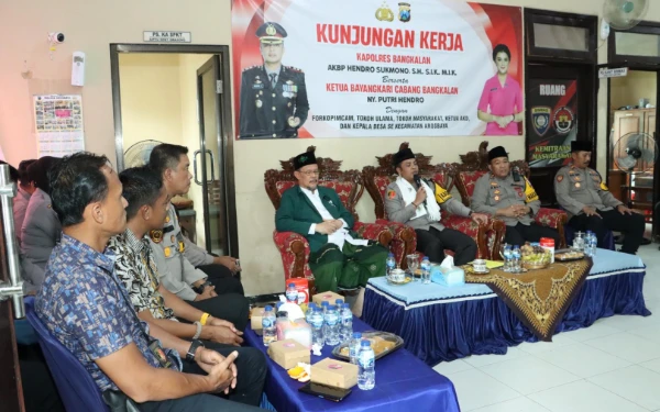 Kapolres Bangkalan Tak Akan Tolerir Masyarakat yang Keluar Rumah Bawa Sajam/Senpi