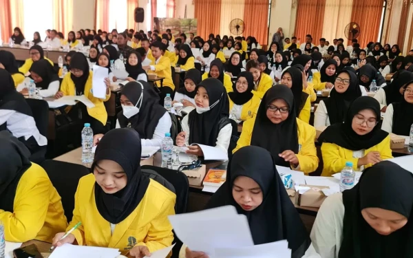 Thumbnail Berita - UT Surabaya Gelar Pelatihan Tutor untuk Optimalkan Pembelajaran Jarak Jauh