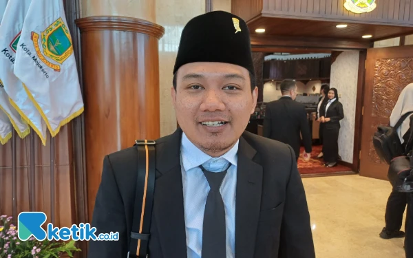 Thumbnail Berita - DPRD Jatim Umumkan Calon Gubernur dan Wakil Gubernur Terpilih, Ini Kata Politisi PDIP