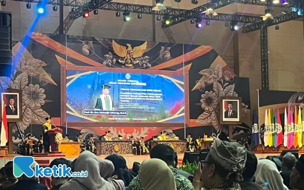 Thumbnail Berita - Dapat Gelar Profesor 11 Tahun Lalu tapi Baru Dikukuhkan 2025, Muhadjir Effendy: Gak Sempat Ngurus